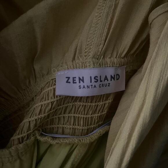 Neonish green ruffle rhomper - Picture 4 of 4